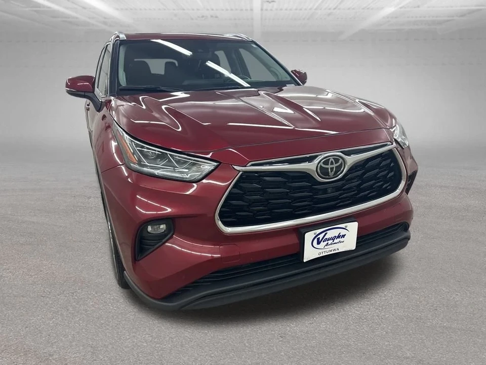 2022 Toyota Highlander - Image 3 of 21