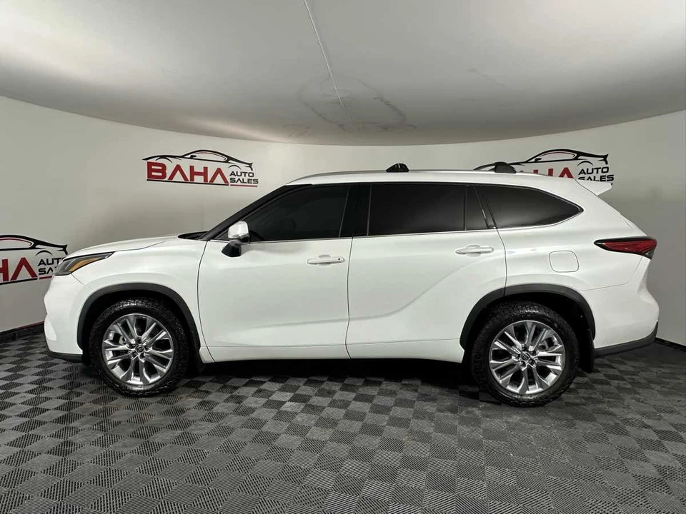 2022 Toyota Highlander - Image 4 of 21
