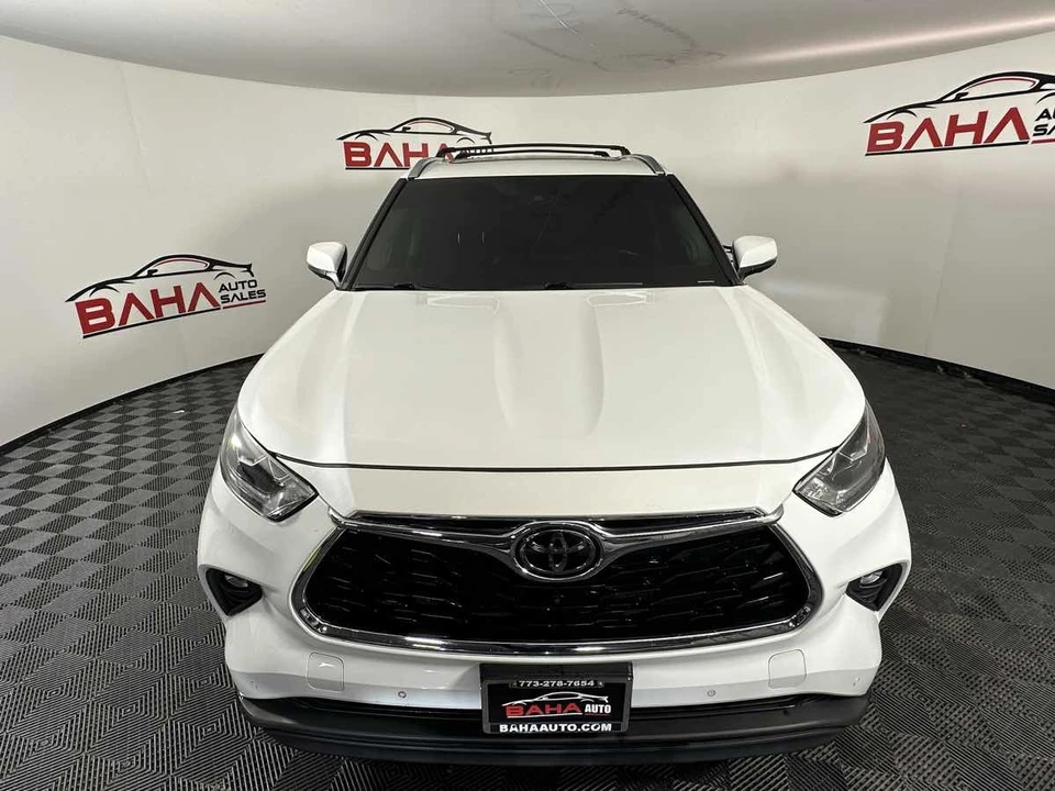 2022 Toyota Highlander - Image 13 of 21