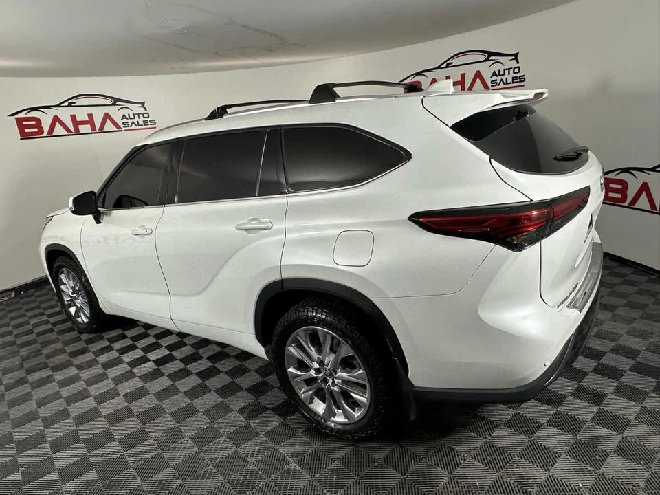 2022 Toyota Highlander - Image 5 of 21