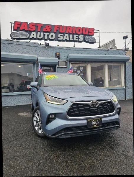 2022 Toyota Highlander - Image 5 of 12
