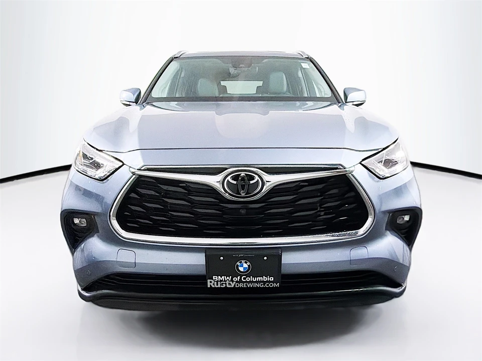 2022 Toyota Highlander - Image 2 of 12