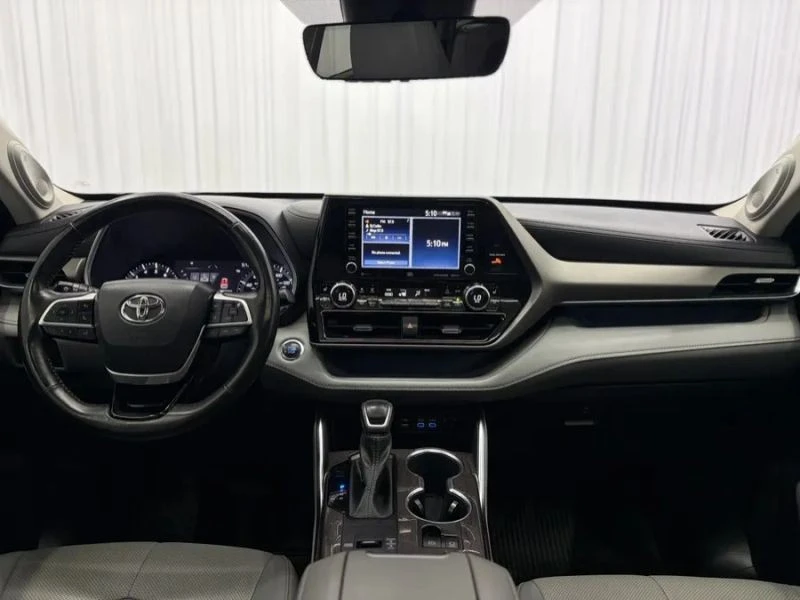 2022 Toyota Highlander - Image 10 of 12