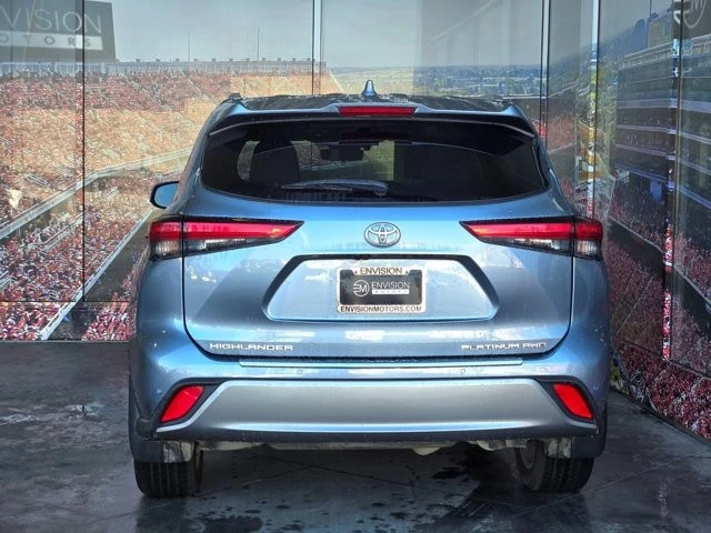 2022 Toyota Highlander - Image 7 of 21