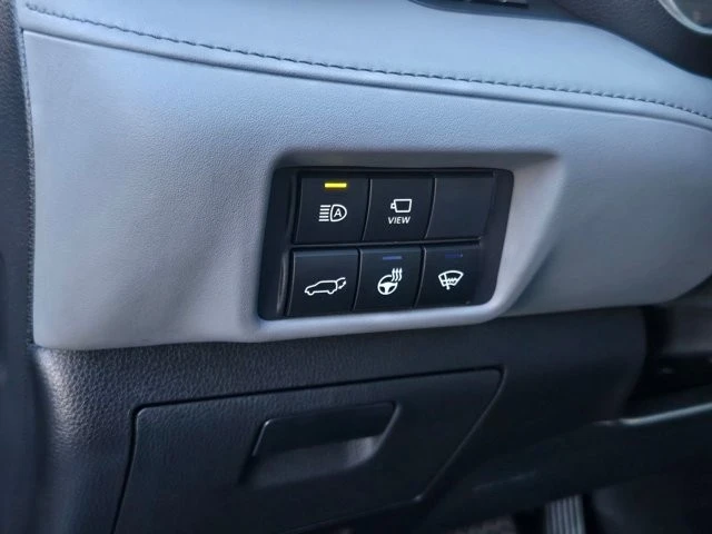 2022 Toyota Highlander - Image 19 of 21