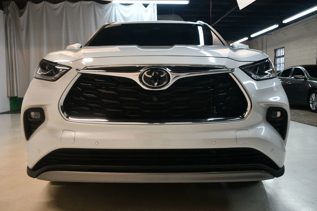 2022 Toyota Highlander - Image 12 of 12