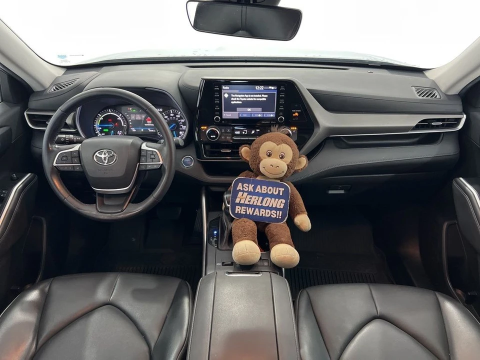 2022 Toyota Highlander - Image 18 of 21