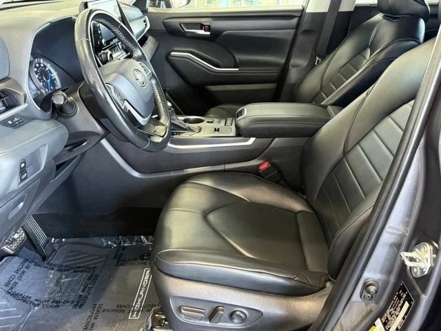 2022 Toyota Highlander - Image 21 of 21