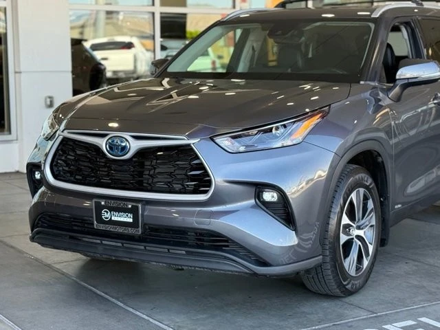 2022 Toyota Highlander - Image 4 of 21