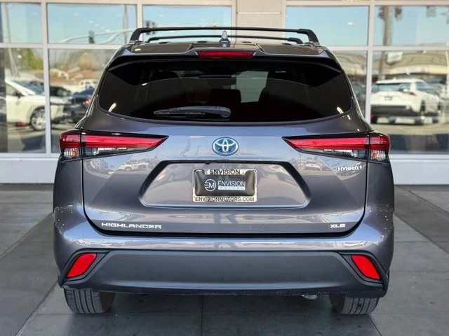 2022 Toyota Highlander - Image 12 of 21