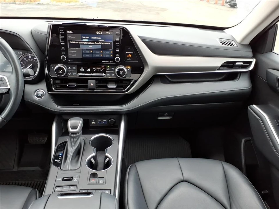 2022 Toyota Highlander - Image 6 of 12