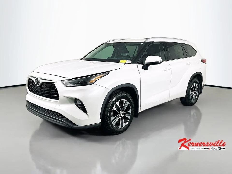 2022 Toyota Highlander - Image 3 of 21