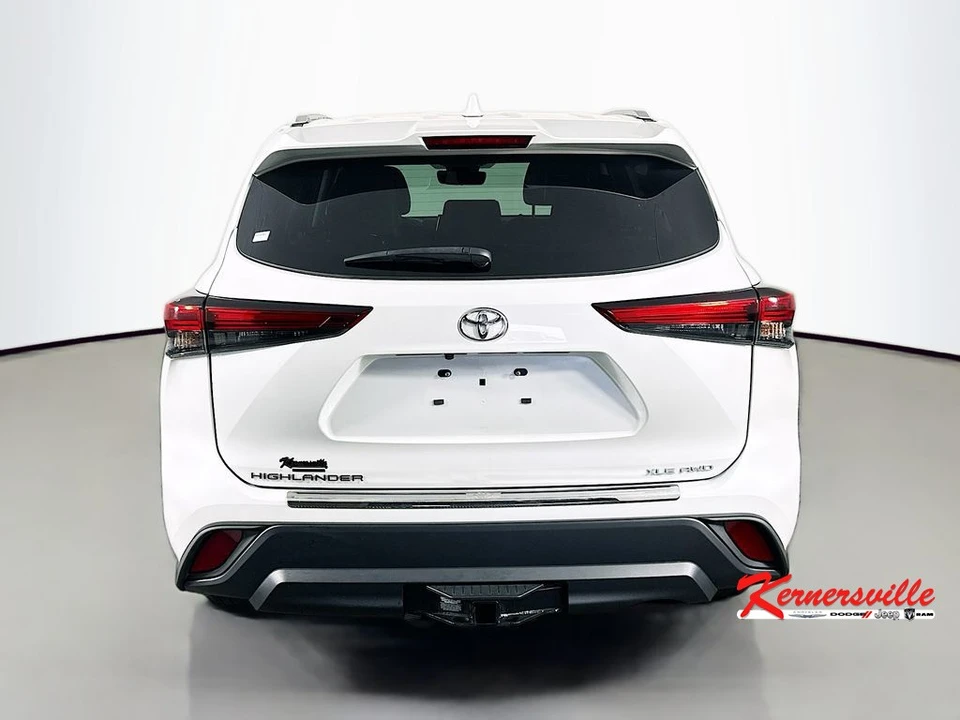 2022 Toyota Highlander - Image 6 of 21