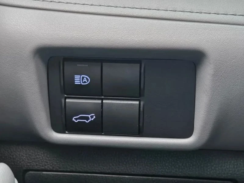 2022 Toyota Highlander - Image 9 of 12