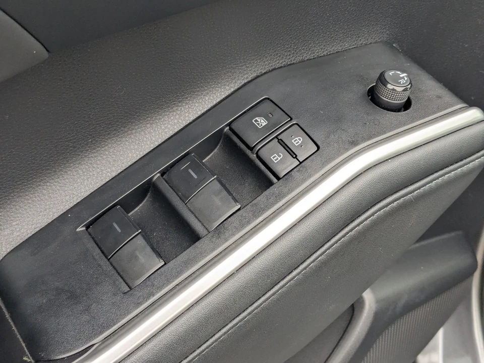 2022 Toyota Highlander - Image 13 of 21