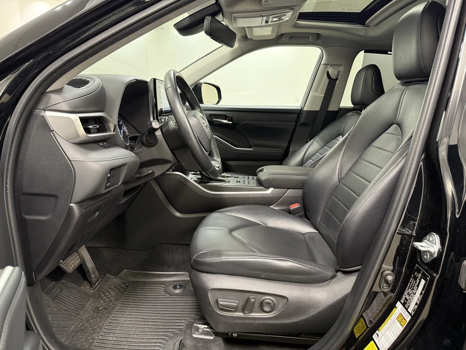 2022 Toyota Highlander - Image 12 of 12