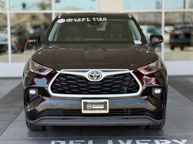 2022 Toyota Highlander - Image 6 of 12