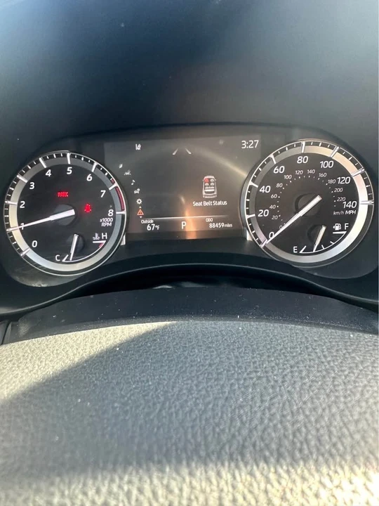 2022 Toyota Highlander - Image 10 of 11