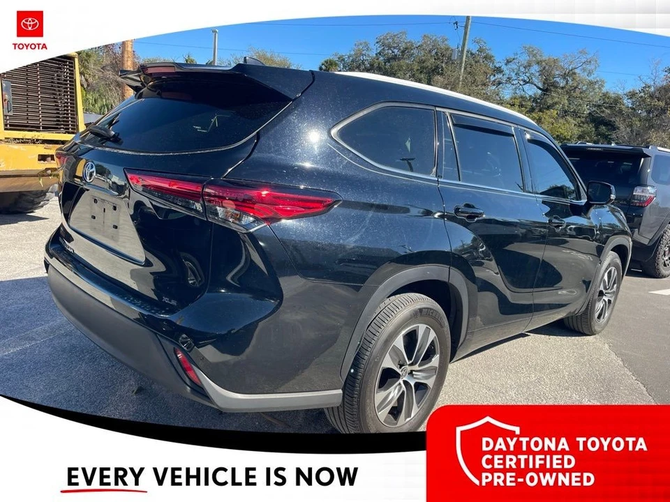 2022 Toyota Highlander - Image 5 of 11