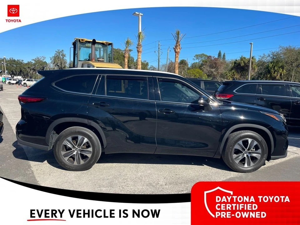2022 Toyota Highlander - Image 11 of 11
