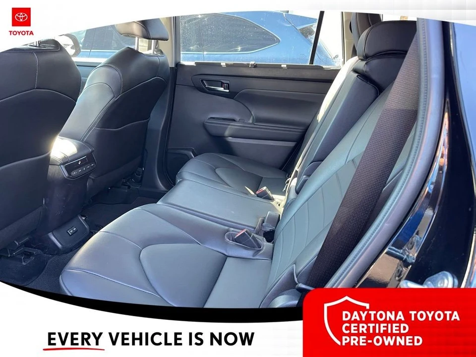 2022 Toyota Highlander - Image 9 of 11