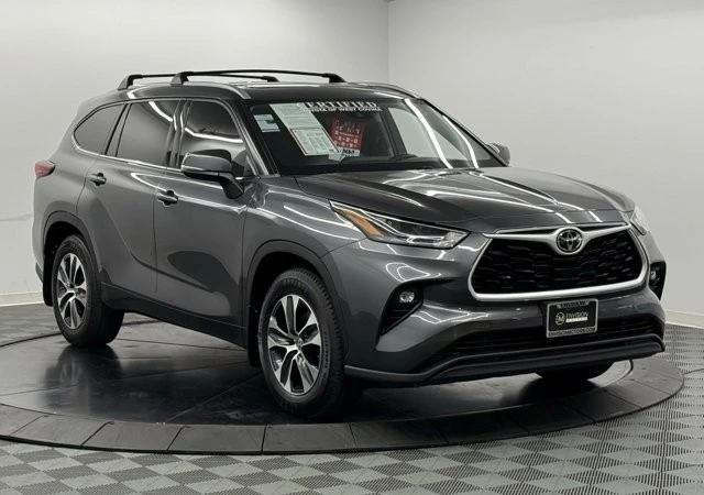 2022 Toyota Highlander - Image 5 of 12