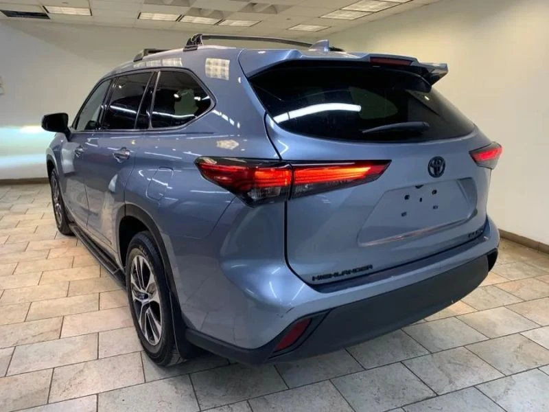 2022 Toyota Highlander - Image 5 of 12