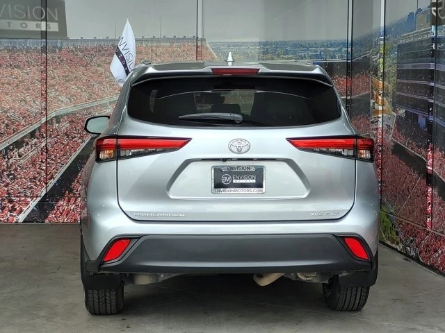 2022 Toyota Highlander - Image 6 of 12