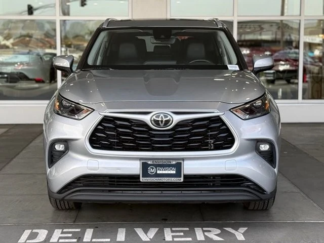 2022 Toyota Highlander - Image 5 of 12