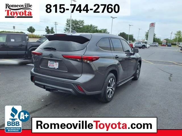 2022 Toyota Highlander - Image 4 of 11
