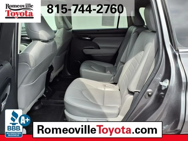 2022 Toyota Highlander - Image 9 of 11