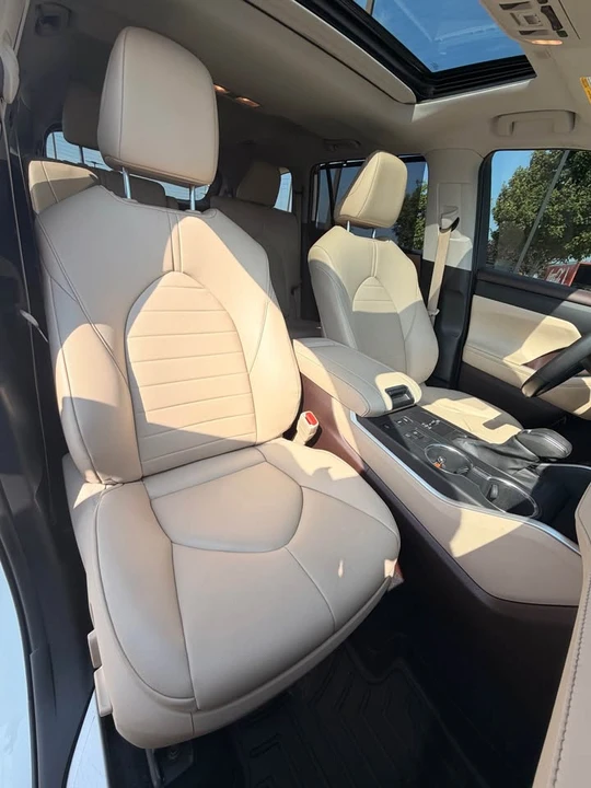2022 Toyota Highlander - Image 6 of 18