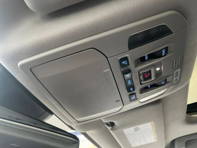 2022 Toyota Highlander - Image 16 of 21