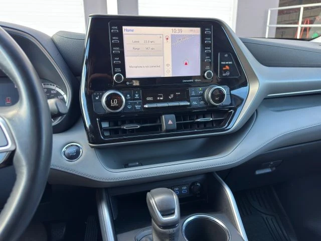 2022 Toyota Highlander - Image 19 of 21