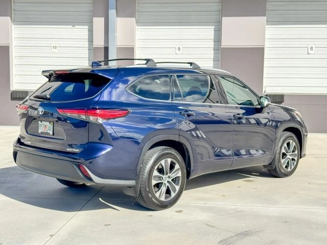 2022 Toyota Highlander - Image 6 of 21