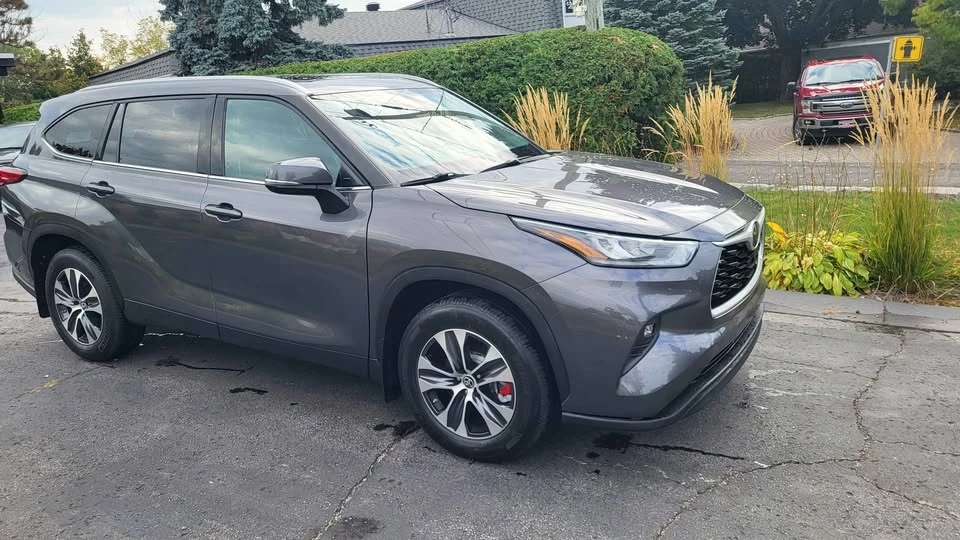 2022 Toyota Highlander - Image 5 of 19