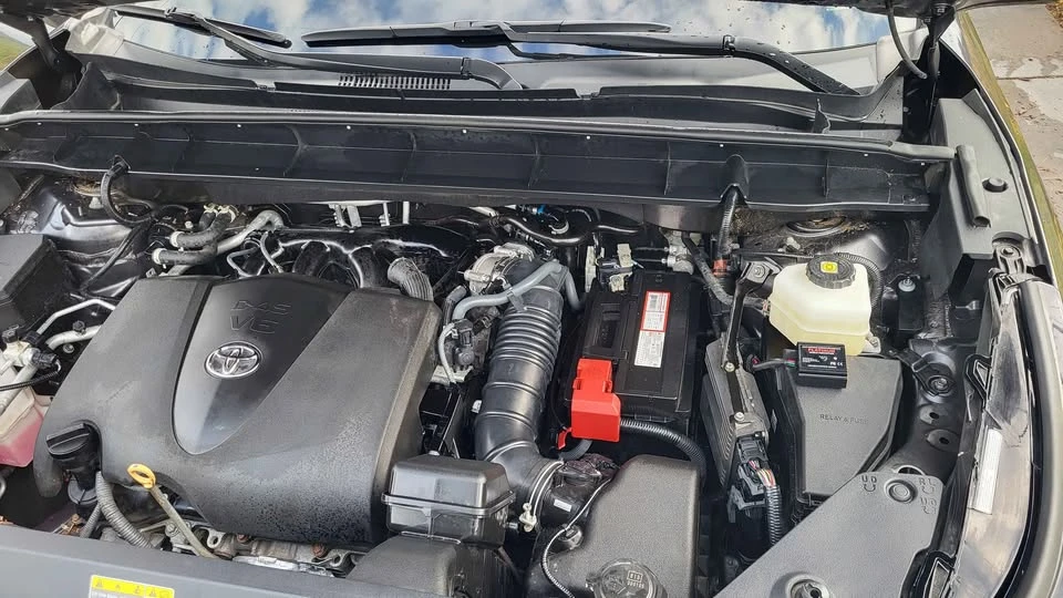 2022 Toyota Highlander - Image 13 of 19