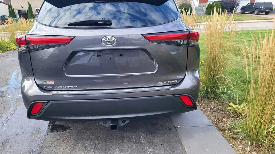 2022 Toyota Highlander - Image 11 of 19