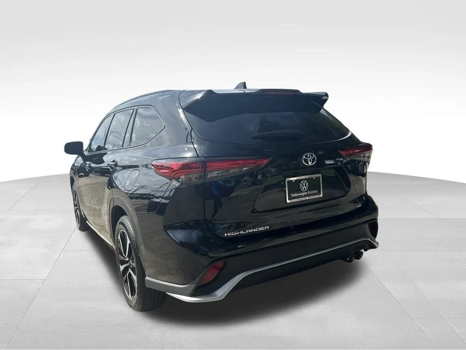 2022 Toyota Highlander - Image 6 of 12