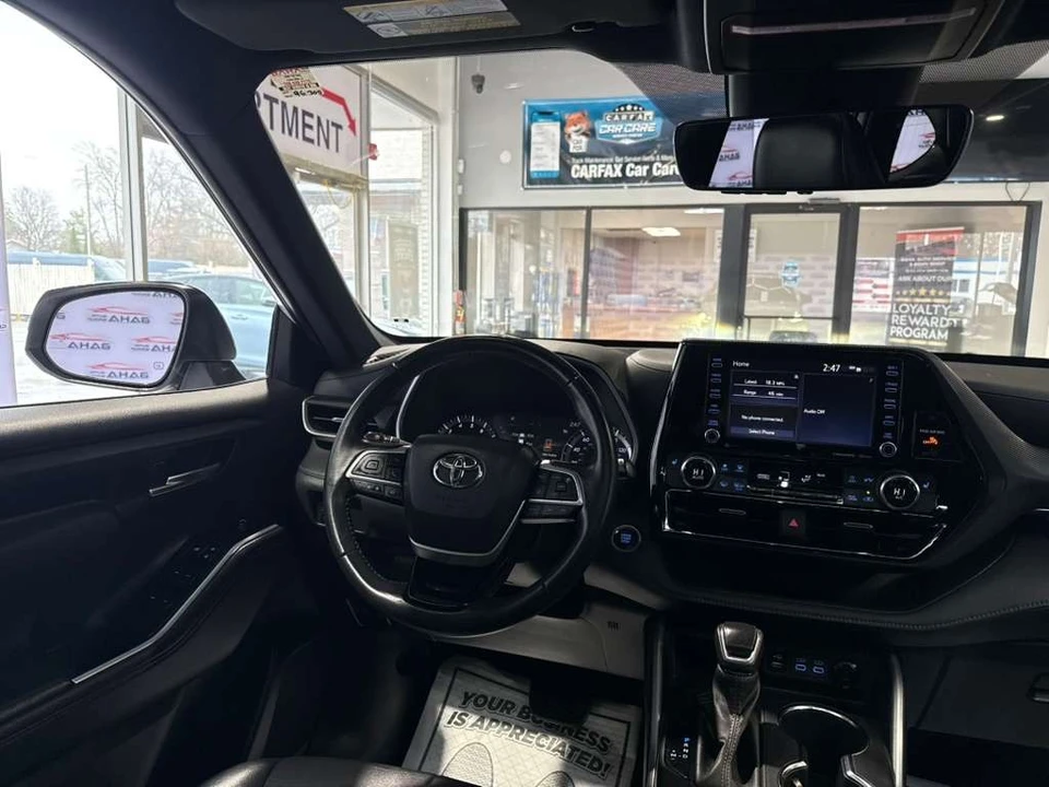 2022 Toyota Highlander - Image 27 of 31