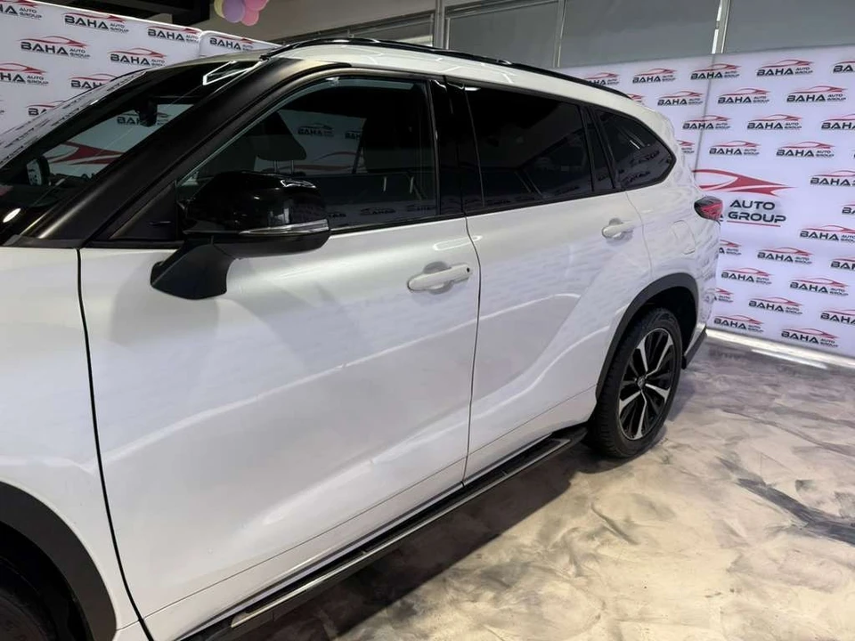 2022 Toyota Highlander - Image 6 of 31