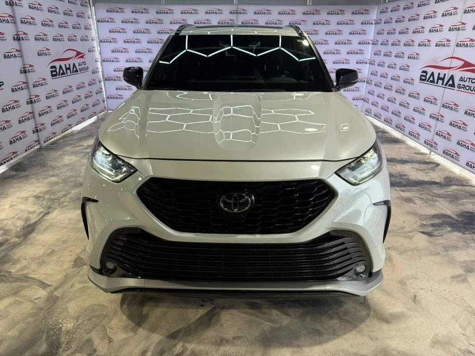 2022 Toyota Highlander - Image 4 of 31