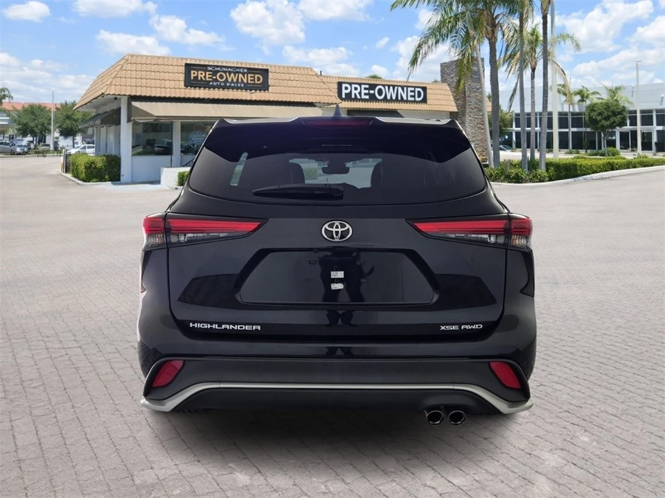 2022 Toyota Highlander - Image 6 of 12