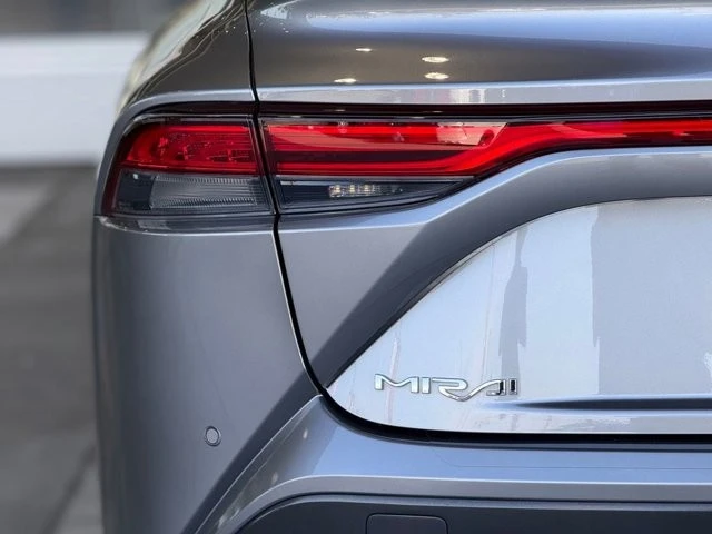 2022 Toyota Mirai - Image 12 of 21