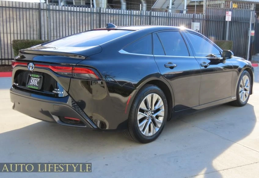2022 Toyota Mirai - Image 9 of 21