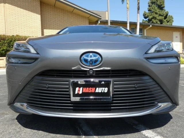 2022 Toyota Mirai - Image 17 of 21