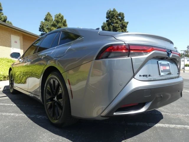 2022 Toyota Mirai - Image 12 of 21