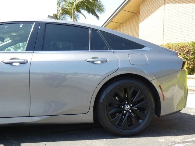 2022 Toyota Mirai - Image 13 of 21