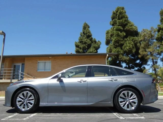 2022 Toyota Mirai - Image 12 of 21