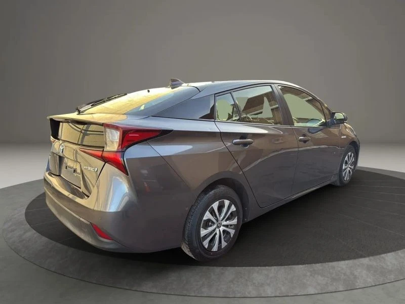 2022 Toyota Prius 5th Gen - Image 5 of 12